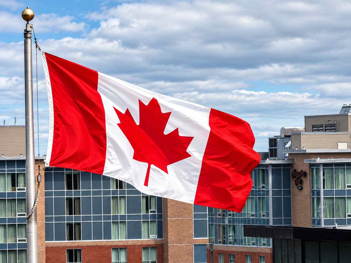 Canada’s Population Growth Falls Sharply as Statistics Canada Revises Temporary Resident Estimates